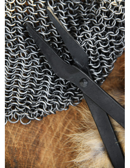 Alicate forjado medieval (27 cm.)