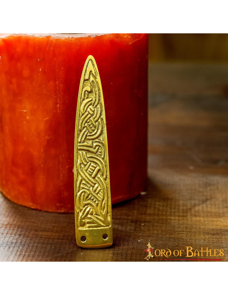 Ponta de cinto com nós celtas de...