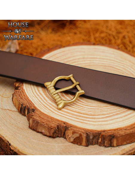 Pequena fivela medieval de latão para...