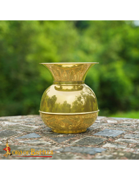 Esciradeira vintage em latão maciço