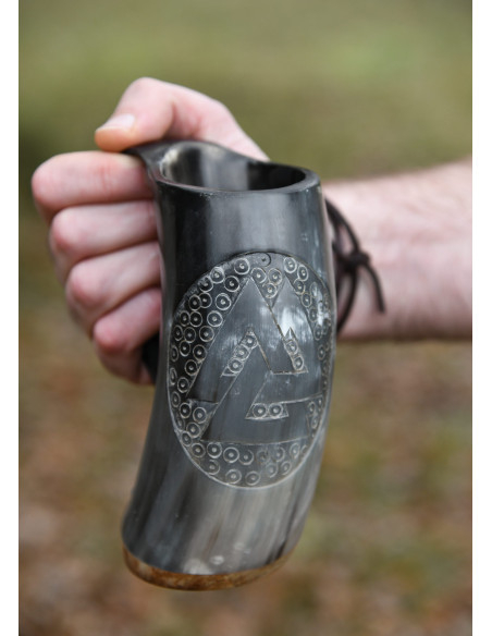 Jarro de chifre Viking Valknut número...