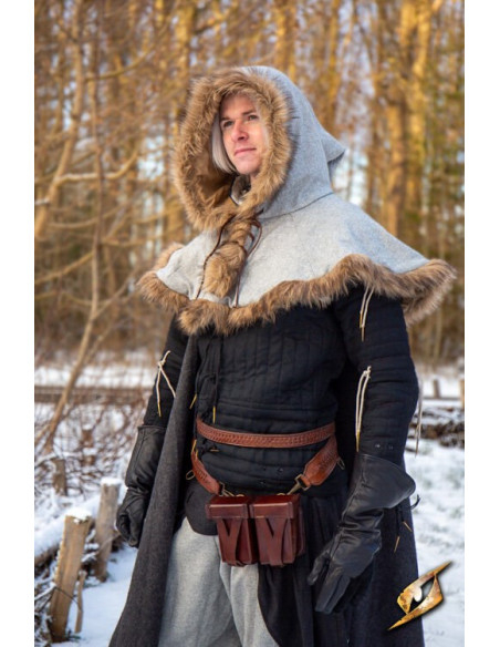 Bolsa de cintura medieval em pele...