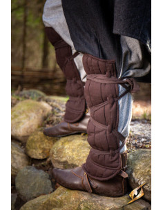 Torresmos acolchoados medievais, castanhos