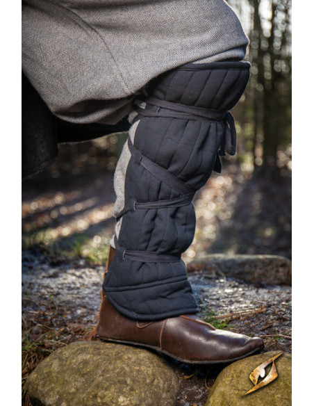 Torresmos acolchoados medievais, pretos