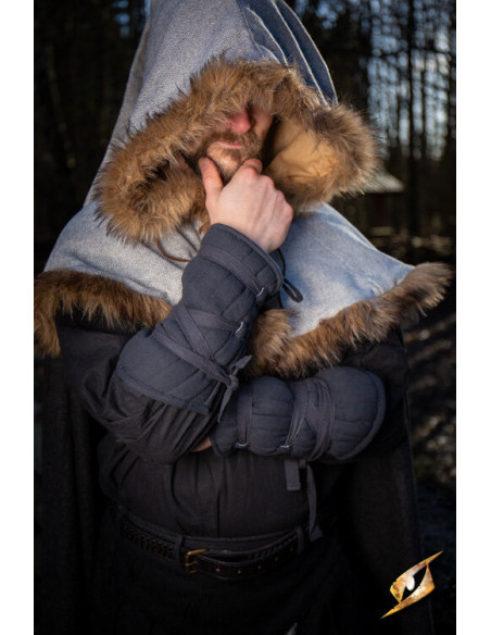 Pulseiras medievais acolchoadas, pretas