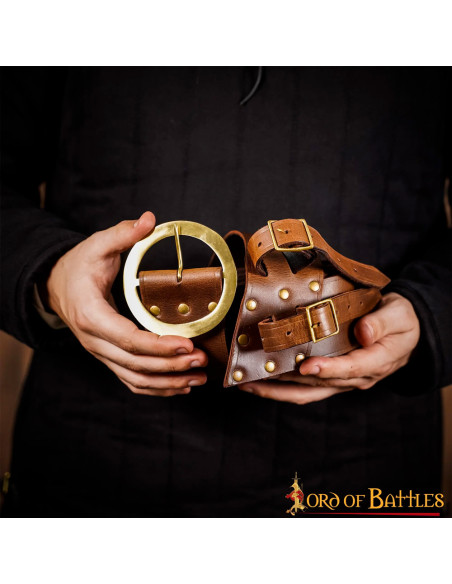Baldric com cinto de espada em couro...