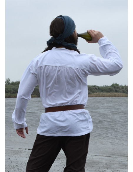 Camisa pirata branca modelo Ludwig