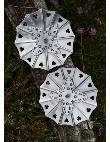 Par de Besagues góticos em aço, final...