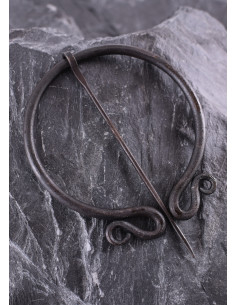 Design de espiral dupla de fíbula medieval forjada à mão 2