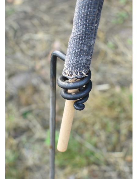 Apoio de campo para colocar tochas...