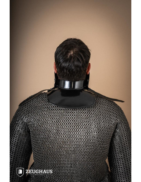 Gorget com Bevor em aço macio escuro