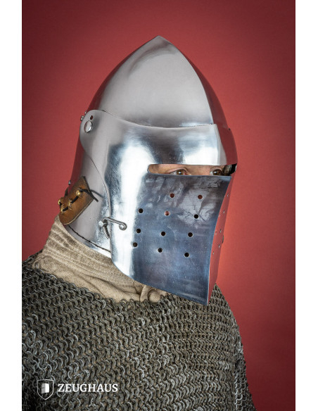 Bacia medieval com viseira completa,...