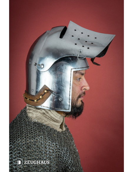 Bacia medieval com viseira completa,...