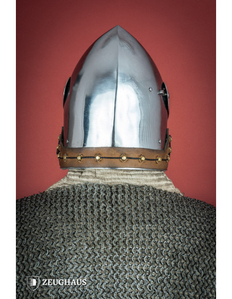 Bacia medieval com viseira completa,...