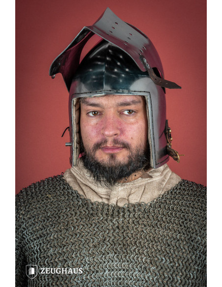 Bacia medieval com viseira completa,...