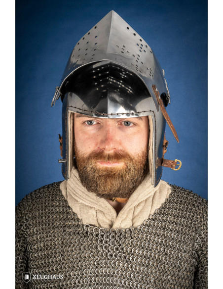 Bacia medieval em aço com trava de...