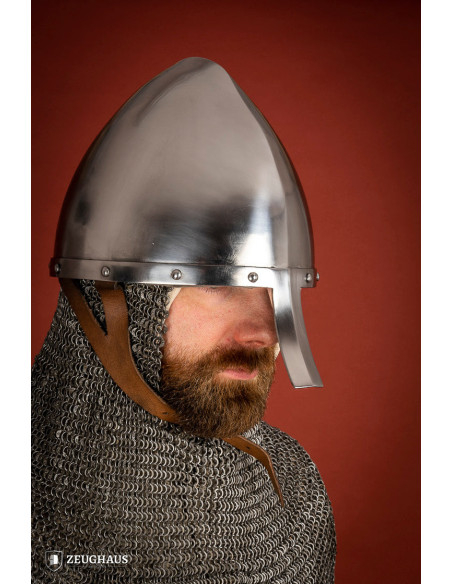 Capacete frígio com proteção nasal,...