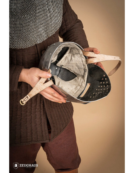 Capacete Spangenhelm com viseira (2 mm.)