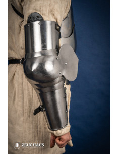 Armas medievais, século XV, aço polido (1,6 mm.) 2