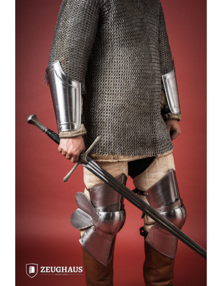 Pulseiras medievais de guerreiro em...