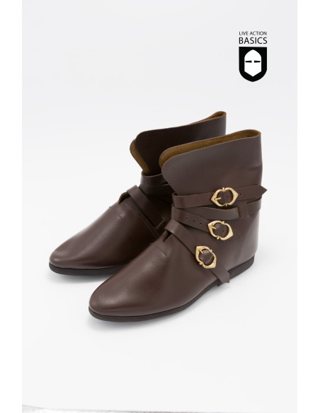 Botas altas medievais com fecho de...