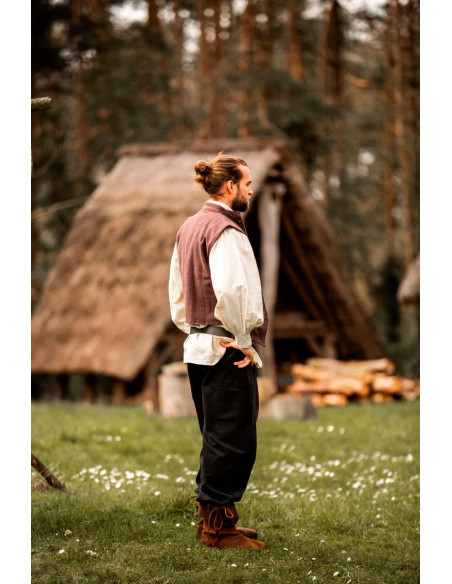 Colete medieval tricotado à mão...