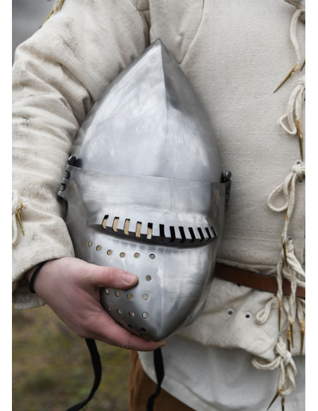 Bacia do castelo medieval de...