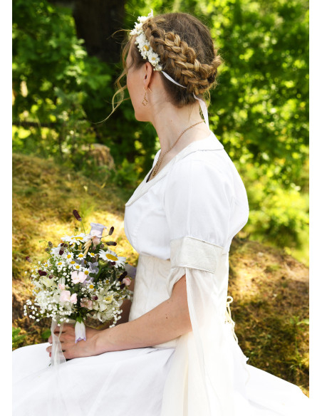 Vestido de noiva medieval com...