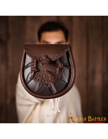 Bolsa de cintura medieval em couro...