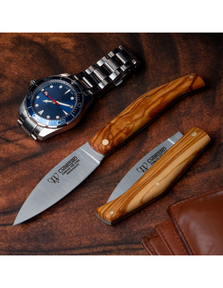 Faca aço 420, cabo oliva, lâmina 8 cms.