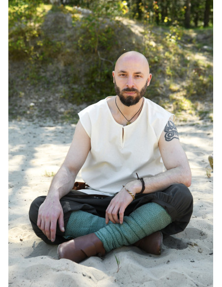 Túnica medieval sem mangas modelo...