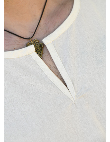 Túnica medieval sem mangas modelo...