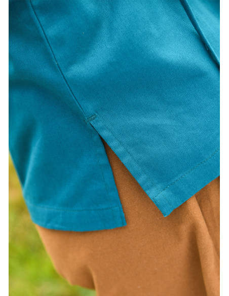 Blusa medieval modelo Levke em...