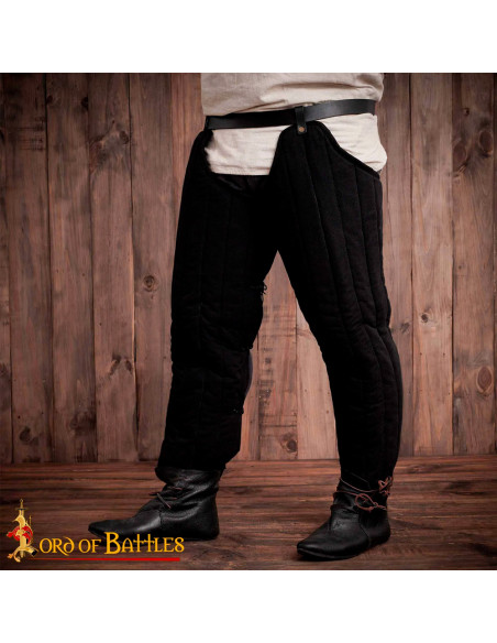 Pernas medievais acolchoadas modelo...