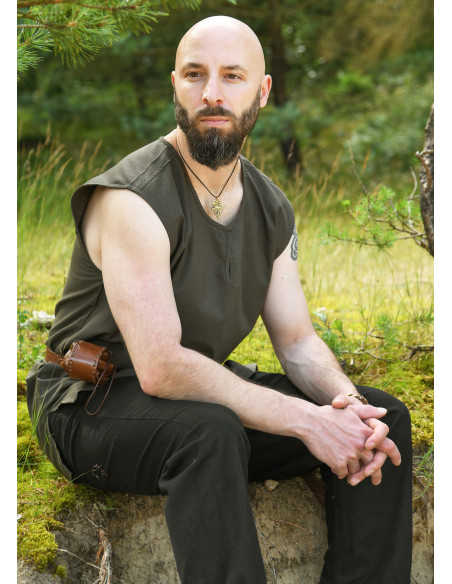 Túnica medieval sem mangas modelo...