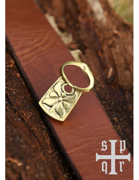 Fivela de cinto medieval em latão...