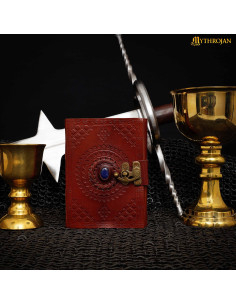 Diário medieval feito à mão em couro com relevo 2