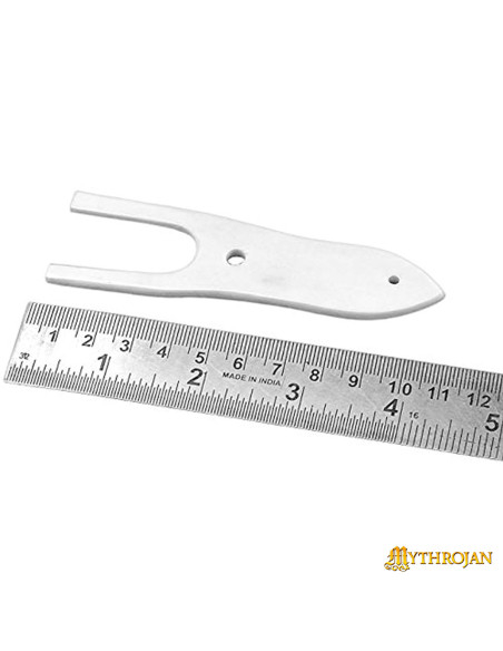 Ferramenta medieval para trançar corda