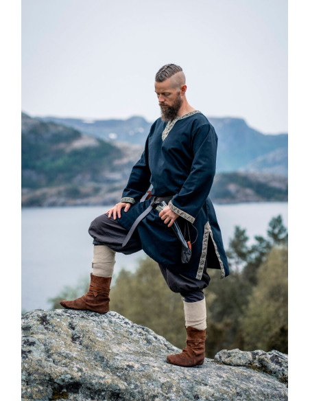 Túnica medieval Halvor, cor preta