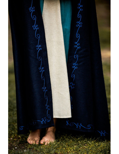 Capa de lã para criança, com bordado...