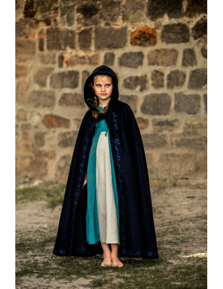 Capa de lã para criança, com bordado...