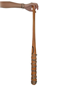 Bate fantástico modelo Cecillia LARP para principiantes