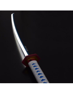 Katana Giyu Tomioka de Kimetsu No Yaiba, lâmina com LED 2