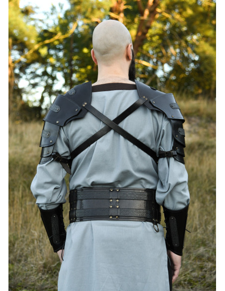 Ombreira medieval de couro modelo...