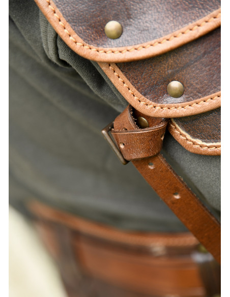 Ombreira medieval de couro modelo...