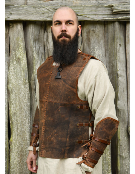 Peto medieval de couro modelo Sindri,...