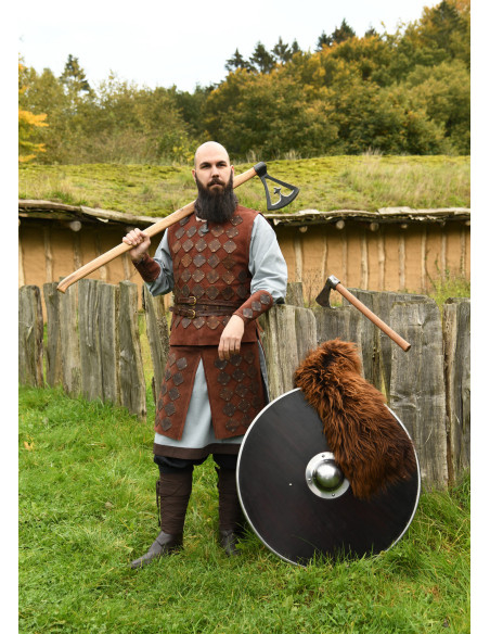 Peto medieval de couro modelo Vidar,...