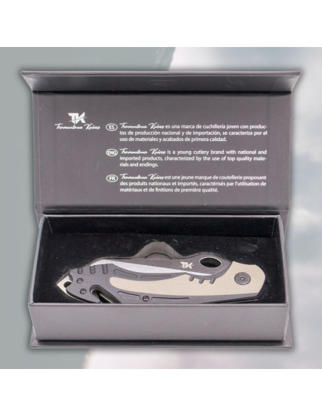 Navaja de resgate marca Tramuntana...