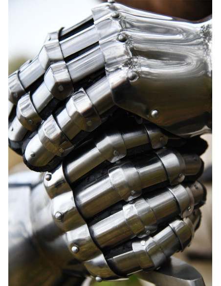 Manoplas medievais século XIV....