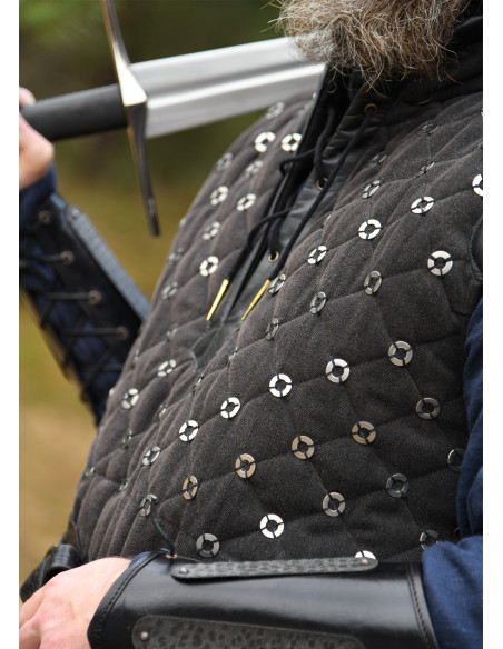 Gambesão medieval sem mangas...